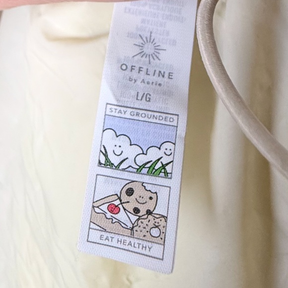 Aerie Offline Creme Athleisure Puffer Vest (F) - Picture 4 of 5